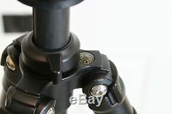 Benro C-257 Carbon Fiber Tripod and KS-2 Ball Head with Case Very Clean