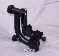 Benro GH2C Carbon Fiber Gimbal Head with PL100 Plate Kit